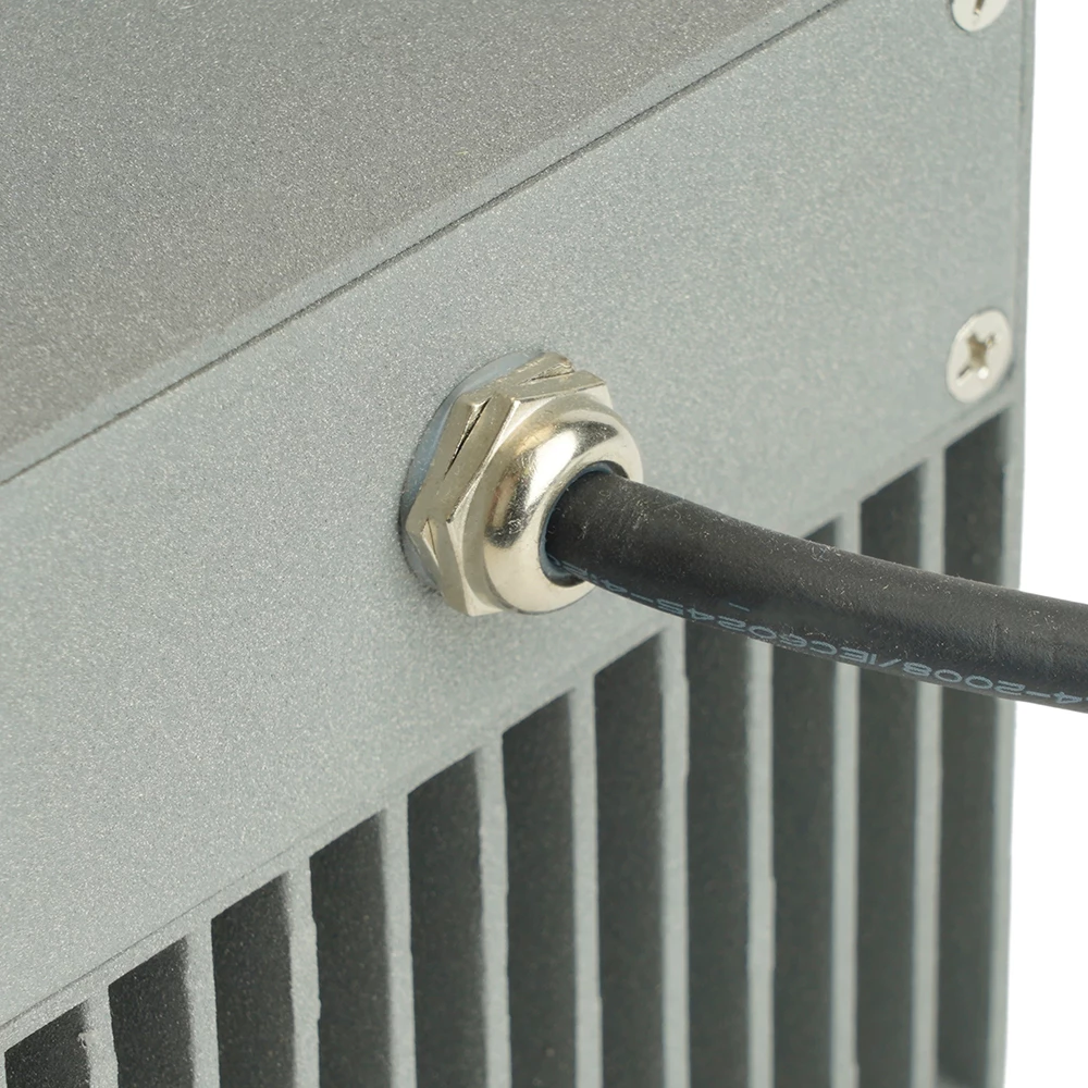 Светодиодный светильник ландшафтно-архитектурный Feron LL-897  AC220-240 25W 2700K IP66 квадрат (51702) - Viokon.com