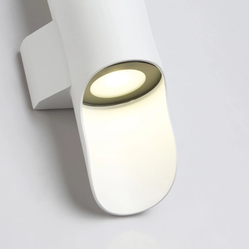 Уличный настенный светодиодный светильник IP54 ST4533 WH белый LED 4200K 8W IP54 220*66*100 - Viokon.com