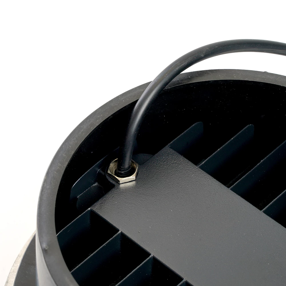 Светодиодный светильник тротуарный (грунтовый) Feron SP2804, 20W, AC/DC12V, низковольтный, 3000K, металлик, IP67 (48348) - Viokon.com