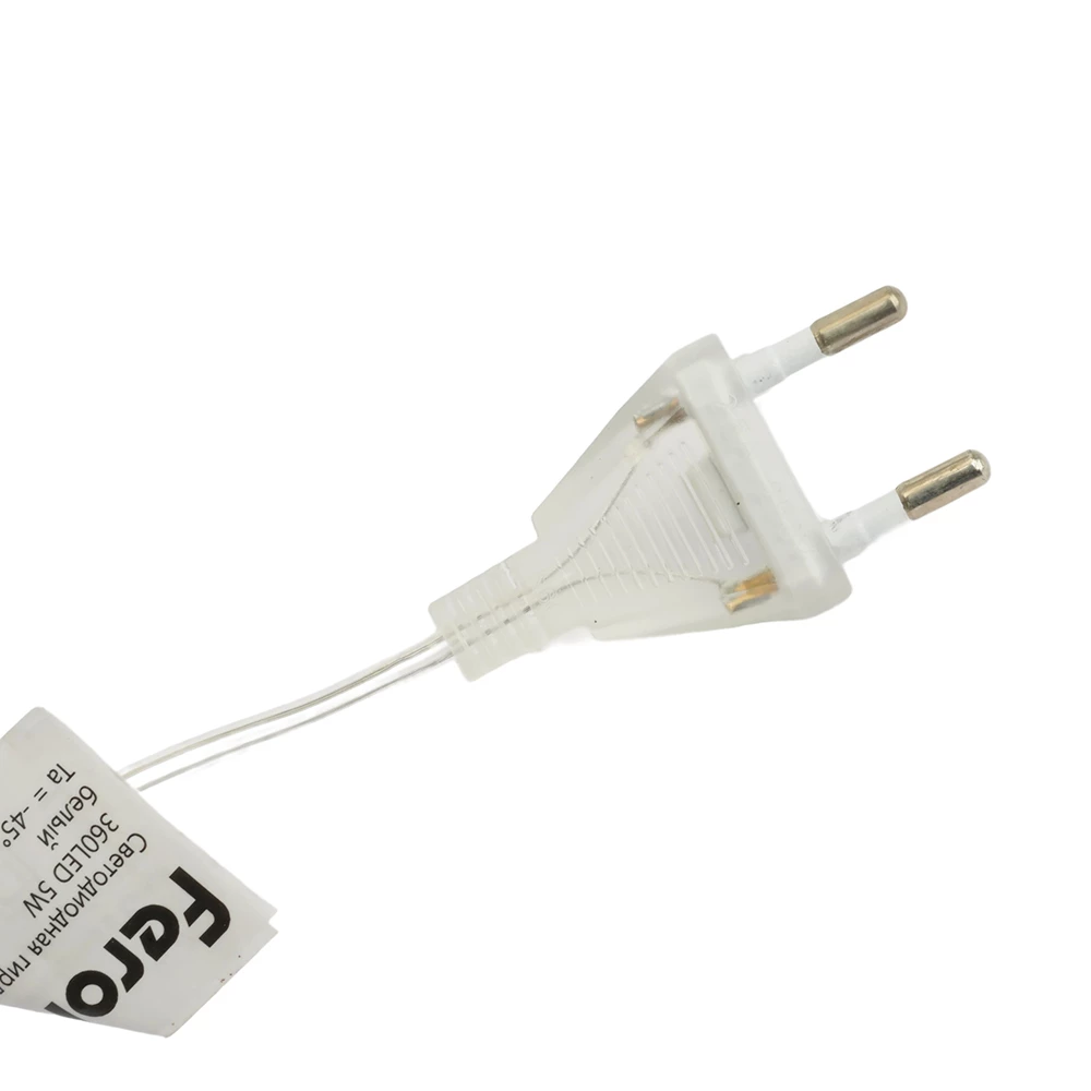 Светодиодная гирлянда Feron CL586 занавес Сосульки 4.5*0.5м +  сетевой шнур 3м, 5000K динамичный, c питанием от сети 230V, прозрачный шнур (51453) - Viokon.com