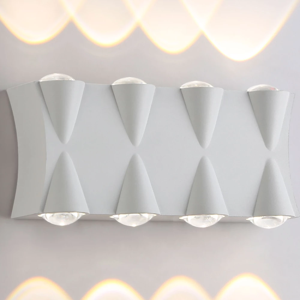 Уличный настенный светодиодный светильник IP54 ST4490/8 WH белый LED 4200K 8W IP54 190*80*45 - Viokon.com