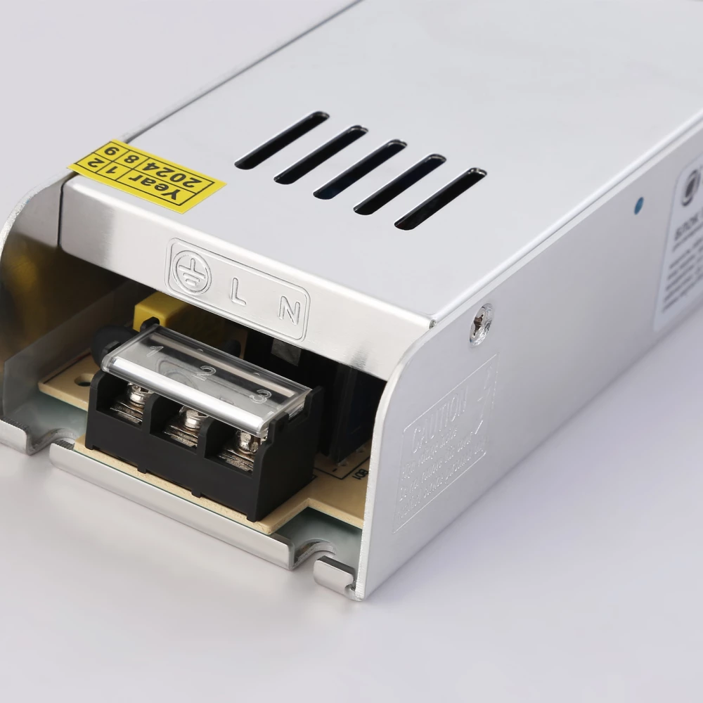 Блок питания с EMC для светодиодной ленты 24V 360W 15A IP20 185-260V 223*67*40 GS8686 GS8686 блок питания 24V 360W 15A IP20 185-260V EMC 223*67*40 - Viokon.com