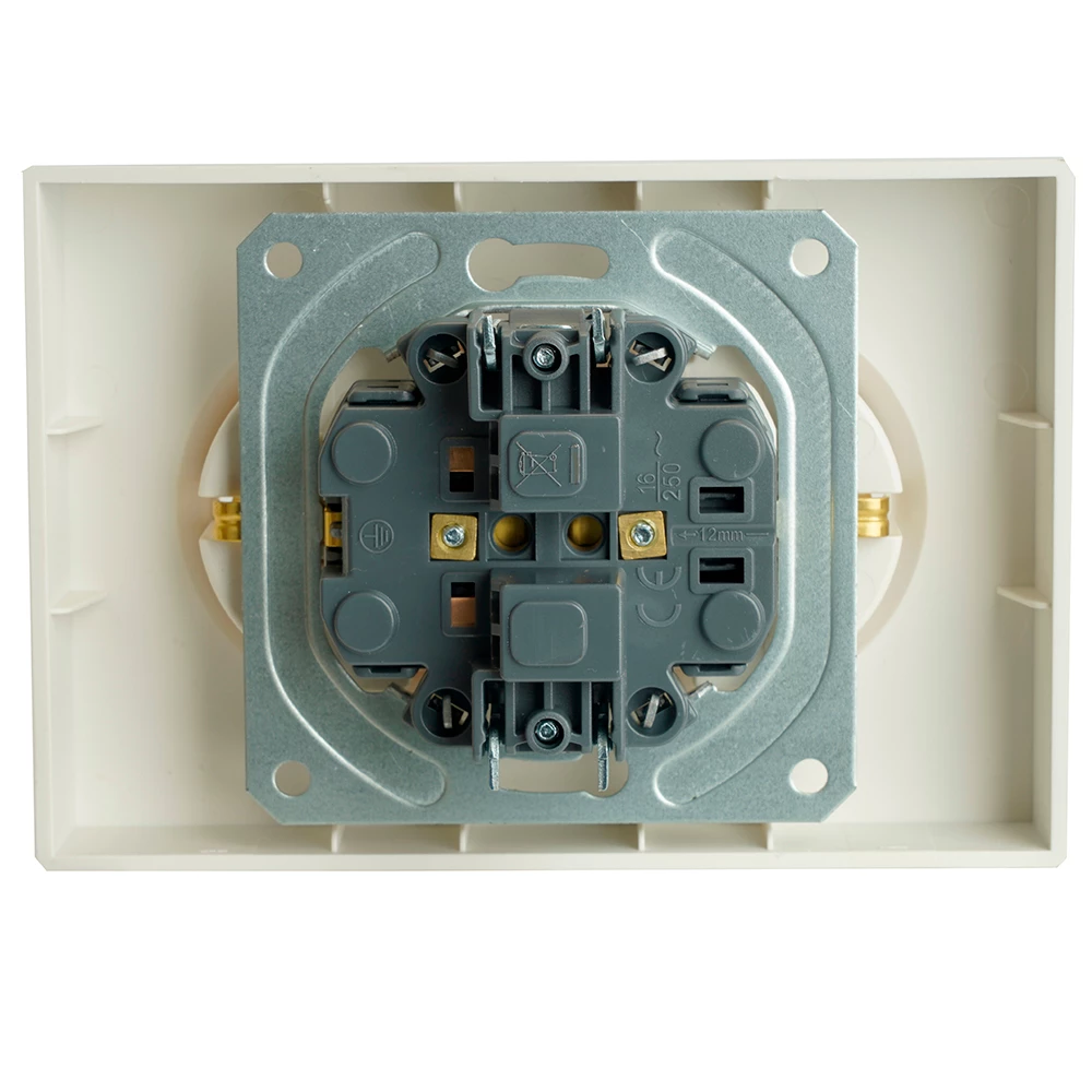 Розетка 2-местная с защитной шторкой, STEKKER, с/з, 250В, 16А, серия Эмили, RST16-5114-01, белый фарфор, soft touch (49882) - Viokon.com