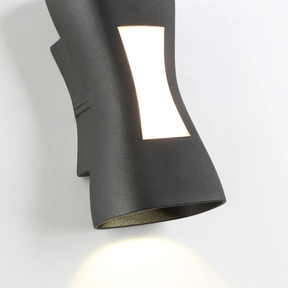 Уличный настенный светодиодный светильник IP54 ST4529 BK черный LED 4200K/3000K 6W IP54 150*80*55 - Viokon.com